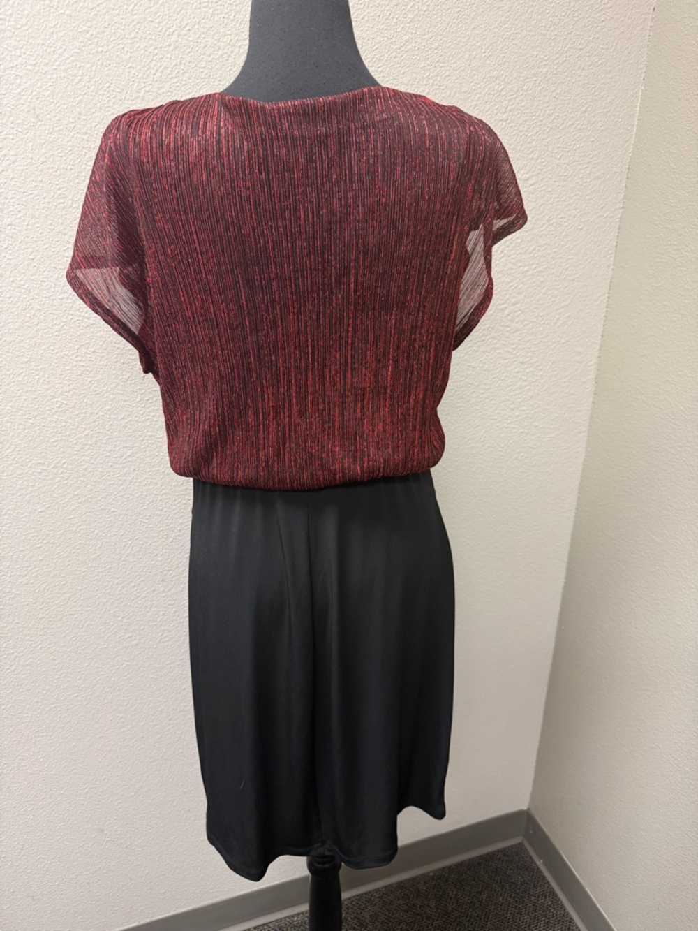 Enfocus Studio Black Red Dress Size 14 Metallic Top Tiered Skirt Elegant - Picture 5 of 8